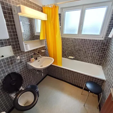 Grosszuegige 3 Schlafzimmer In Bergblick Zentral Apartament