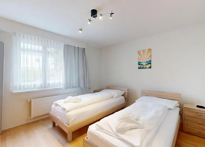 Grosszuegige 3 Schlafzimmer In Bergblick Zentral