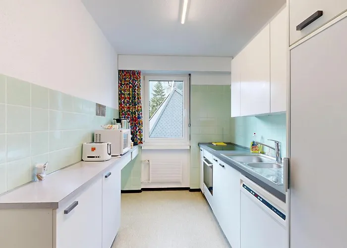 Apartment Grosszuegige 3 Schlafzimmer In Bergblick Zentral *