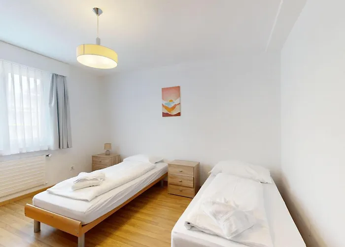 Grosszuegige 3 Schlafzimmer In Bergblick Zentral Νταβός