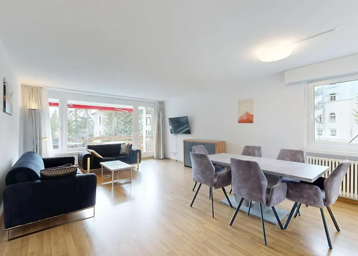 Διαμέρισμα Grosszuegige 3 Schlafzimmer In Bergblick Zentral