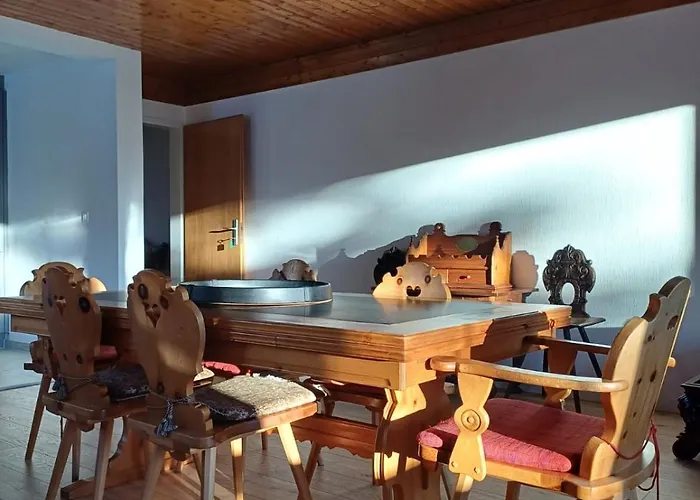 Apartment Grosszuegige 3 Schlafzimmer In Bergblick Zentral