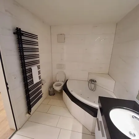 Cresta - Three Bedroom
