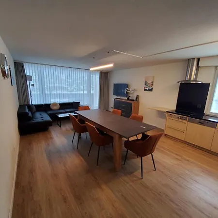 Apartamento Großzügige 3 Schlafzimmer In Bergblick Zentral Davos