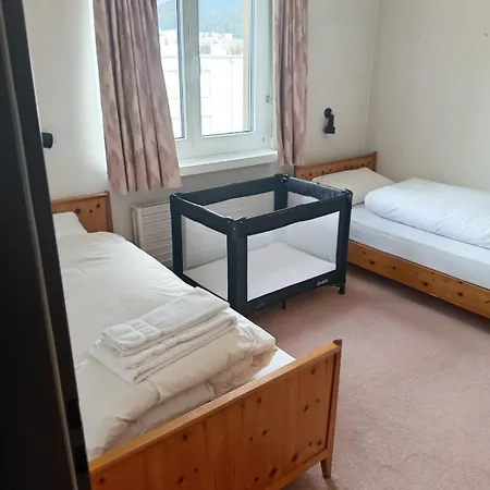 Großzügige 3 Schlafzimmer In Bergblick Zentral Apartamento