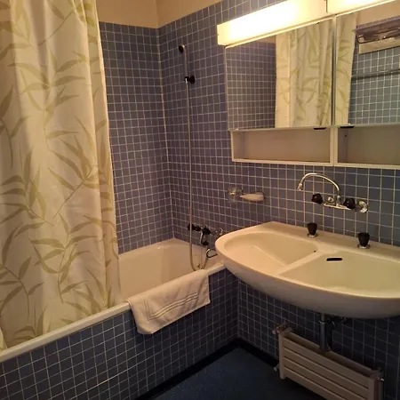 Großzügige 3 Schlafzimmer In Bergblick Zentral