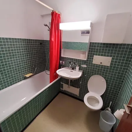 Cresta - Three Bedroom Apartment Davos