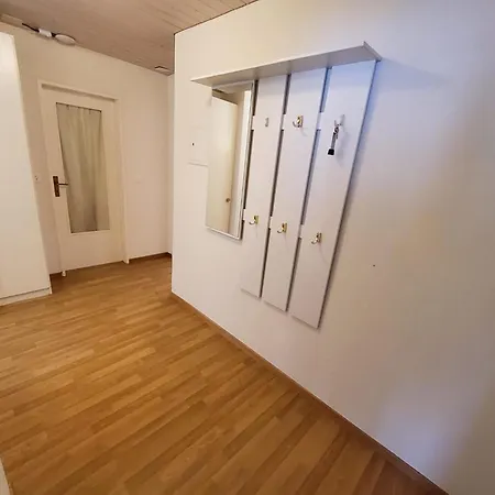 Apartamento Großzügige 3 Schlafzimmer In Bergblick Zentral *